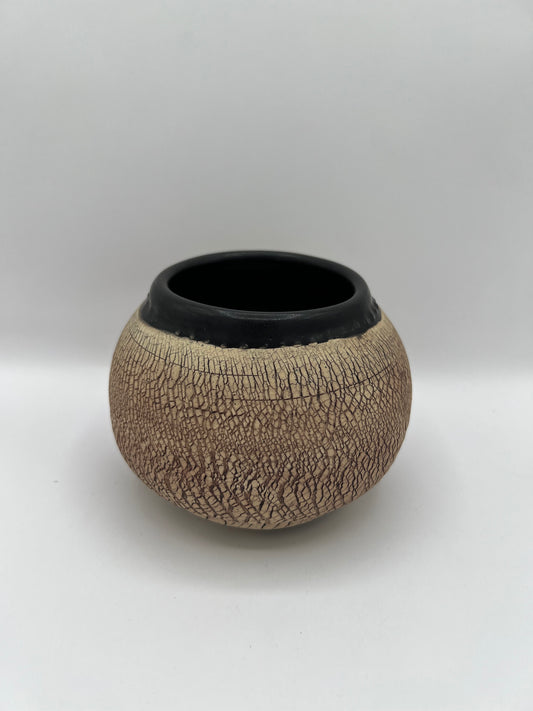 Lunar Terra Pot