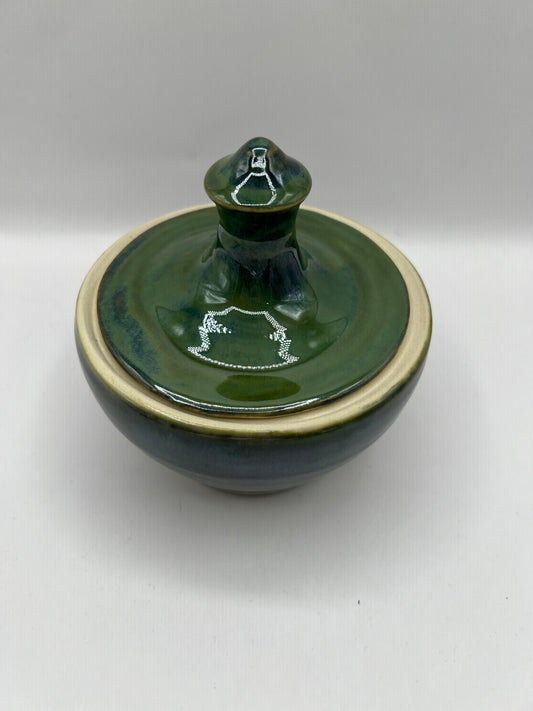 Green Candy Dish – Handmade Ceramic (Imperfect / Wabi-Sabi)